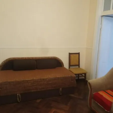 трёхкомнатная в историческом доме