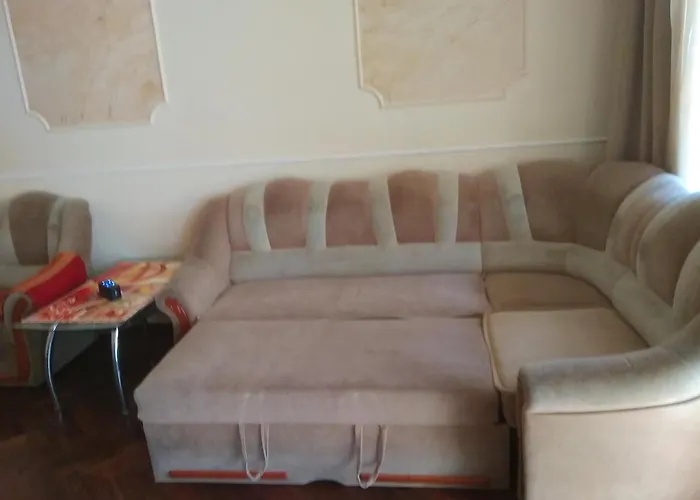 трёхкомнатная в историческом доме * Odessa