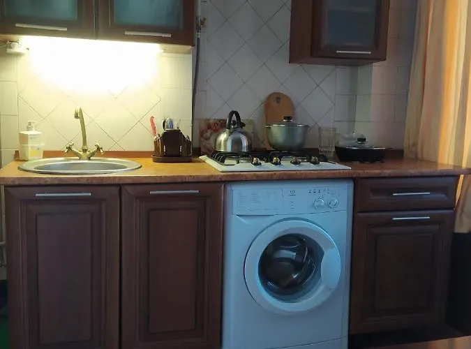 трёхкомнатная в историческом доме Apartman