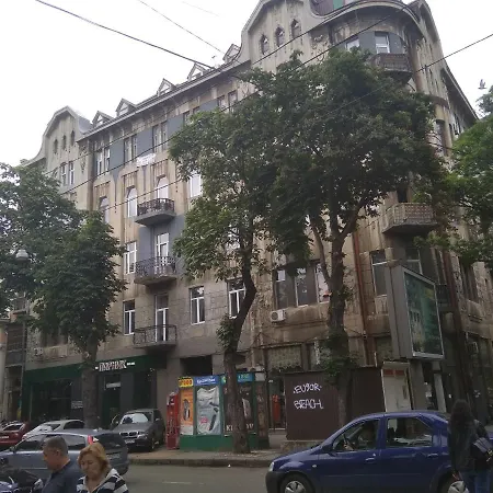 трёхкомнатная в историческом доме